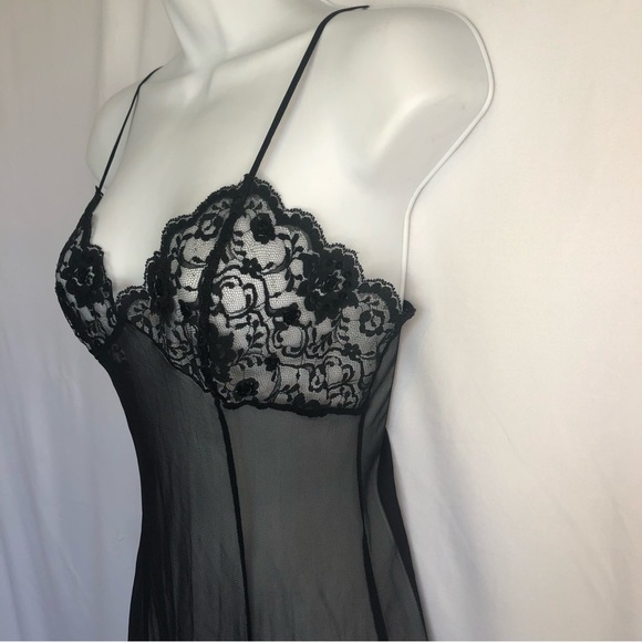 Vintage Y2K Victoria’s Secret Black Lace Nightgown - Picture 4 of 10